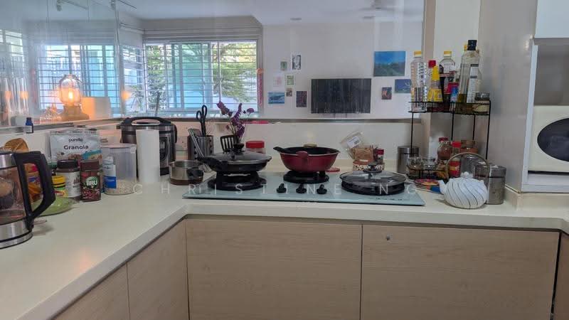269A Punggol Field, 269A Punggol Field, Hougang / Punggol / Sengkang, Room Rental, 350 sqft, HDB Flat For Rent, by Christine Ng, 500273380 - Kitchen - PropertyGuru.com.sg