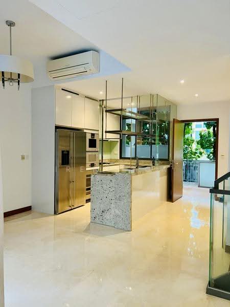 Seahill, West Coast Crescent, Buona Vista / West Coast / Clementi New Town, 5 Bedrooms, 3,574 sqft, Townhouse For Sale, by Irene Tow, 500273383 - Kitchen - PropertyGuru.com.sg