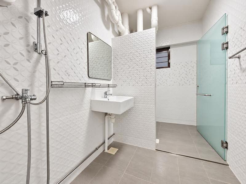 637 Choa Chu Kang North 6, 637 Choa Chu Kang North 6, Dairy Farm / Bukit Panjang / Choa Chu Kang, 3 Bedrooms, 1,205 sqft, HDB Flat For Sale, by Bendon Tan, 500273392 - Bathroom - PropertyGuru.com.sg