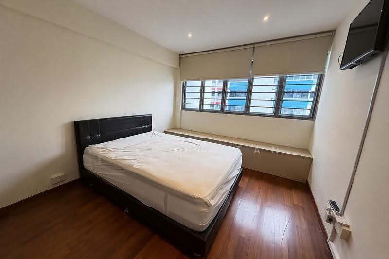 240 Yishun Ring Road, 240 Yishun Ring Road, Sembawang / Yishun, 3 Bedrooms, 1,302 sqft, HDB Flat For Sale, by Timothy Tan, 500273397 - Bedroom - PropertyGuru.com.sg