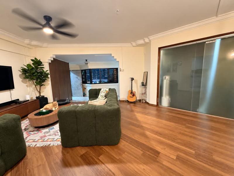 244 Jurong East Street 24, 244 Jurong East Street 24, Boon Lay / Jurong / Tuas, 3 Bedrooms, 1,195 sqft, HDB Flat For Sale, by Faizal Rahim, 500273406 - Living Room - PropertyGuru.com.sg