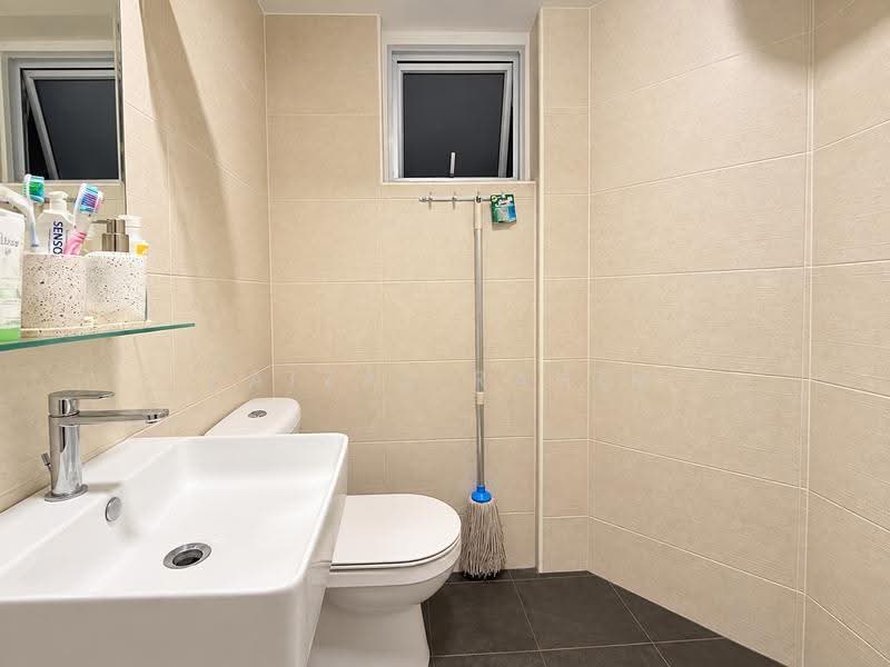 244 Jurong East Street 24, 244 Jurong East Street 24, Boon Lay / Jurong / Tuas, 3 Bedrooms, 1,195 sqft, HDB Flat For Sale, by Faizal Rahim, 500273406 - Bathroom - PropertyGuru.com.sg