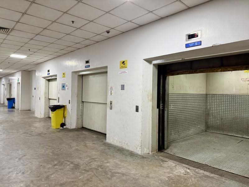 Pantech Business Hub, 196 Pandan Loop, Buona Vista / West Coast / Clementi New Town, 1,873 sqft, Factory / Workshop (B2) For Rent, by Wei Yin Lee, 500273407 - Cargo lifts - CommercialGuru.com.sg