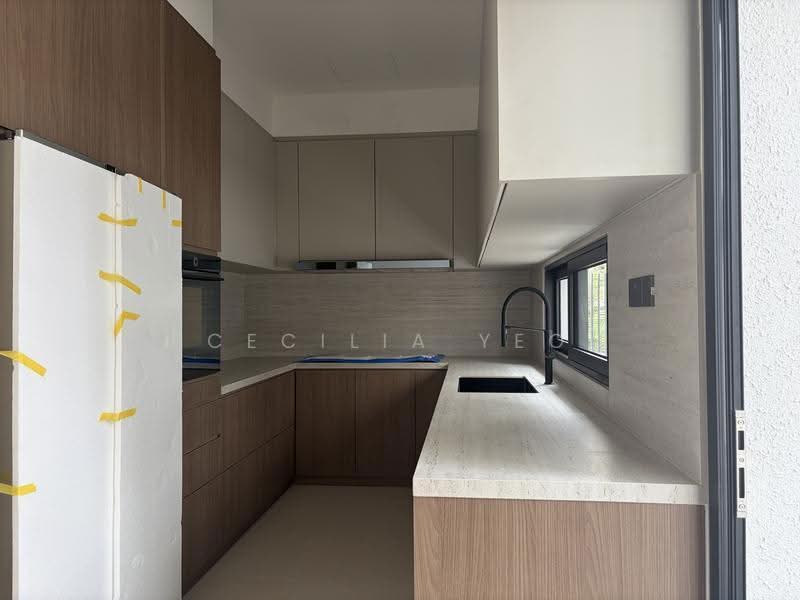 Luxury brand new bungalow for Sale near Goodman, East Coast / Marine Parade, 6 Bedrooms, 8,826 sqft, Detached House For Sale, by Cecilia Yeo, 500273426 - Kitchen - PropertyGuru.com.sg