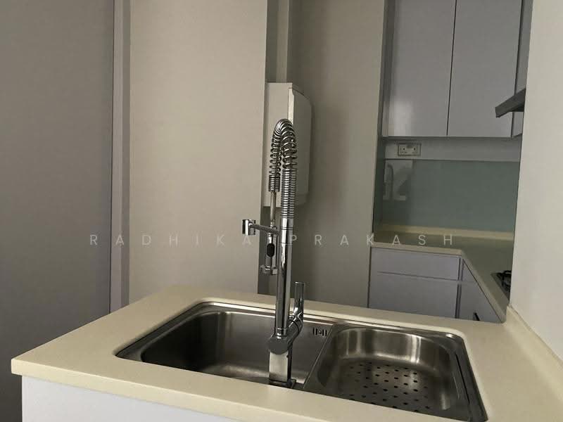 Tanglin View, 150 Prince Charles Crescent, Alexandra / Commonwealth, 3 Bedrooms, 1,141 sqft, Condominium For Rent, by Radhika Prakash, 500273431 - Kitchen - PropertyGuru.com.sg