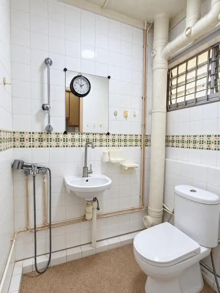 350 Choa Chu Kang Central, 350 Choa Chu Kang Central, Dairy Farm / Bukit Panjang / Choa Chu Kang, 4 Bedrooms, 1,572 sqft, HDB Flat For Sale, by Eugene Lin, 500273434 - Bathroom - PropertyGuru.com.sg