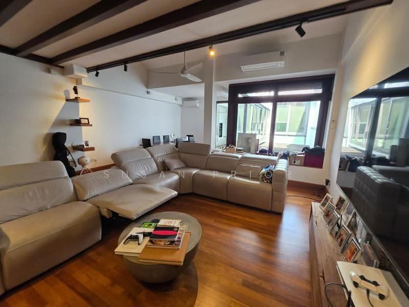 Emerald All Green Rooftop Charmer, Emerald Hill Conservation Area, Orchard / River Valley, 4 Bedrooms, 2,638 sqft, Conservation House For Rent, by Susan Prior, 500273437 - Living Room - PropertyGuru.com.sg