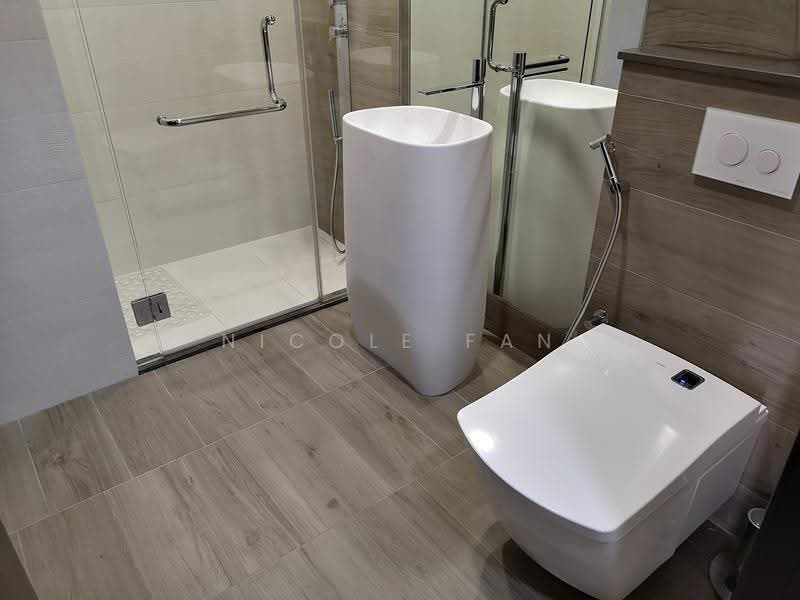 The Siena, 31 Tan Kim Cheng Road, Tanglin / Holland / Bukit Timah, 2 Bedrooms, 753 sqft, Apartment For Sale, by Nicole Fan, 500273446 - Bathroom - PropertyGuru.com.sg
