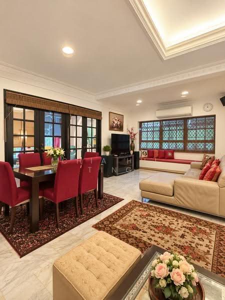 Goodman Landed Enclave, East Coast / Marine Parade, 8 Bedrooms, 3,000 sqft, Detached House For Sale, by Chia Hui Ting, 500273452 - Living Room - PropertyGuru.com.sg