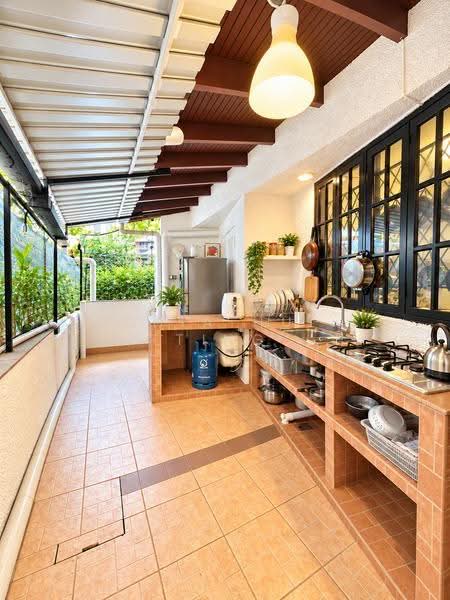 Goodman Landed Enclave, East Coast / Marine Parade, 8 Bedrooms, 3,000 sqft, Detached House For Sale, by Chia Hui Ting, 500273452 - Kitchen - PropertyGuru.com.sg