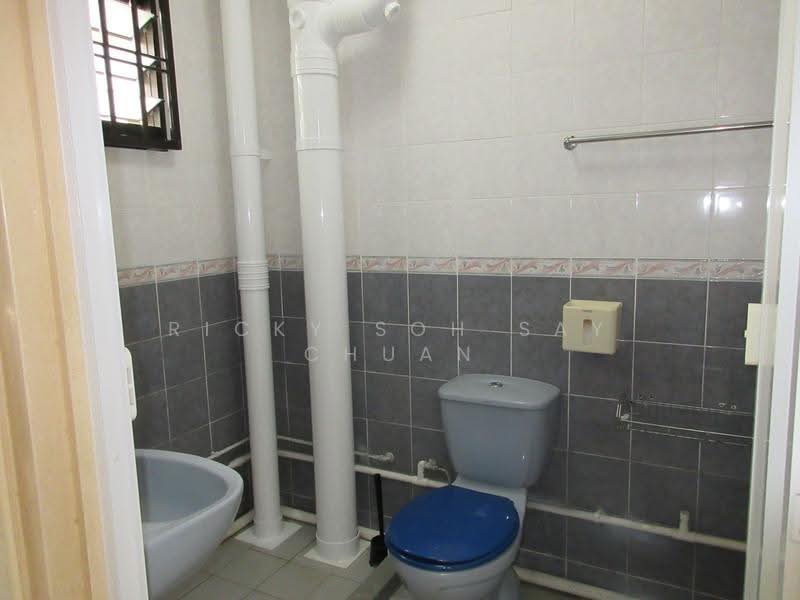 405 Admiralty Link, 405 Admiralty Link, Sembawang / Yishun, 3 Bedrooms, 925 sqft, HDB Flat For Sale, by Ricky Soh Say Chuan, 500273453 - Bathroom - PropertyGuru.com.sg