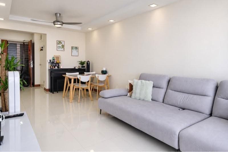 217C Sumang Walk, 217C 217C, Hougang / Punggol / Sengkang, 3 Bedrooms, 990 sqft, HDB Flat For Sale, by Li Fang, 500273458 - PropertyGuru.com.sg