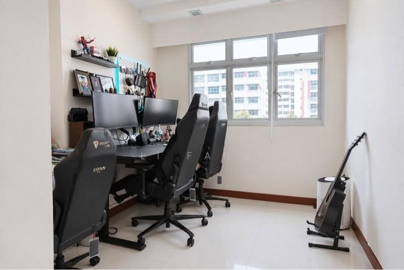 217C Sumang Walk, 217C 217C, Hougang / Punggol / Sengkang, 3 Bedrooms, 990 sqft, HDB Flat For Sale, by Li Fang, 500273458 - PropertyGuru.com.sg