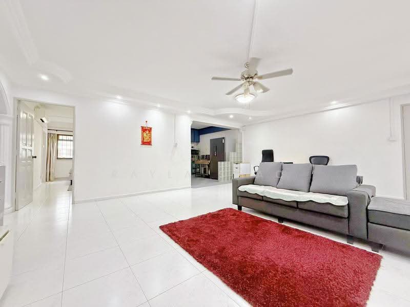 550 Serangoon North Avenue 3, 550 Serangoon North Avenue 3, Hougang / Punggol / Sengkang, 3 Bedrooms, 1,281 sqft, HDB Flat For Sale, by Rayla Shao, 500273472 - Living Room - PropertyGuru.com.sg