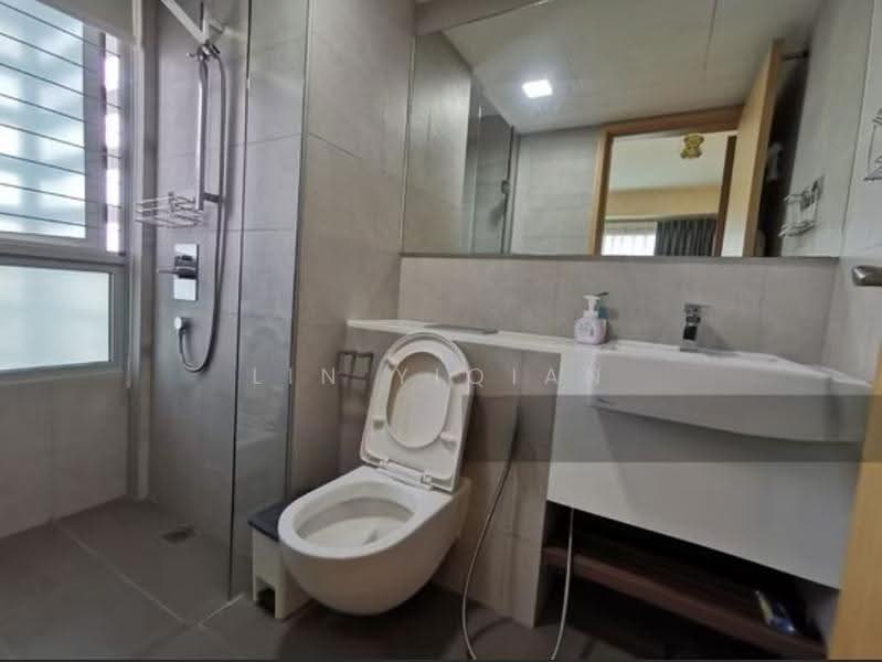 Eight Riversuites, 2 Whampoa East, Balestier / Toa Payoh, Room Rental, 150 sqft, Condominium For Rent, by Lin Yiqian, 500273474 - Bathroom - PropertyGuru.com.sg