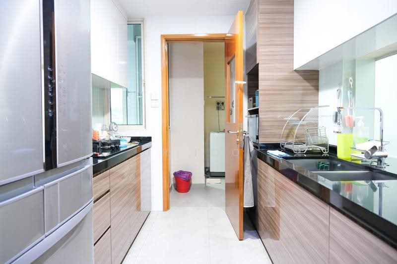 Sunglade, 3 Serangoon Avenue 2, Hougang / Punggol / Sengkang, 3 Bedrooms, 1,152 sqft, Condominium For Sale, by JR Foo, 500273475 - Kitchen - PropertyGuru.com.sg