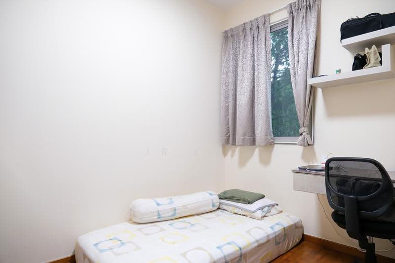 Sunglade, 3 Serangoon Avenue 2, Hougang / Punggol / Sengkang, 3 Bedrooms, 1,152 sqft, Condominium For Sale, by JR Foo, 500273475 - Bedroom 2 - PropertyGuru.com.sg