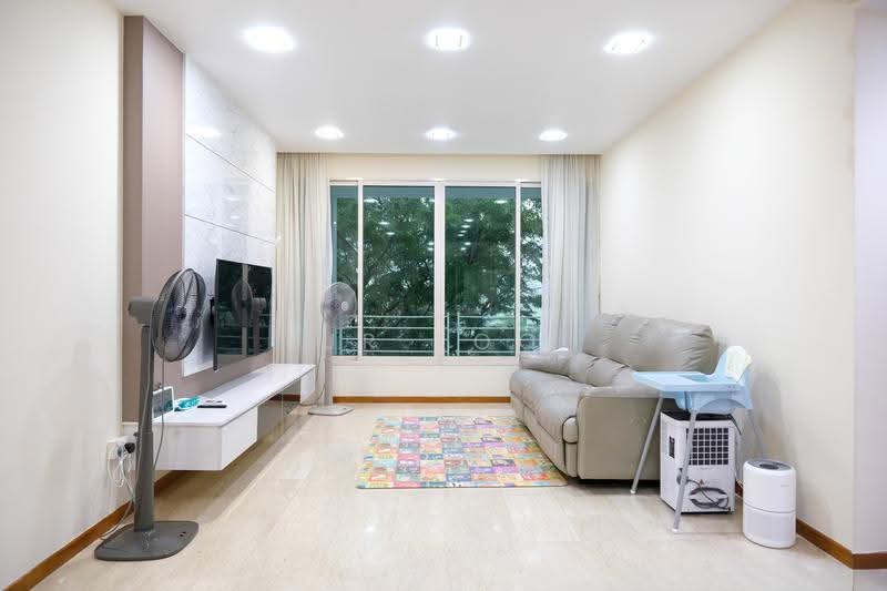 Sunglade, 3 Serangoon Avenue 2, Hougang / Punggol / Sengkang, 3 Bedrooms, 1,152 sqft, Condominium For Sale, by JR Foo, 500273475 - Living Room - PropertyGuru.com.sg