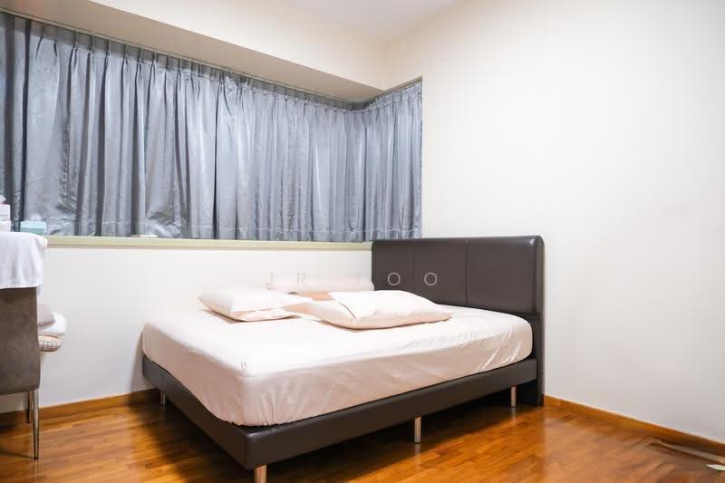 Sunglade, 3 Serangoon Avenue 2, Hougang / Punggol / Sengkang, 3 Bedrooms, 1,152 sqft, Condominium For Sale, by JR Foo, 500273475 - Master Bedroom - PropertyGuru.com.sg