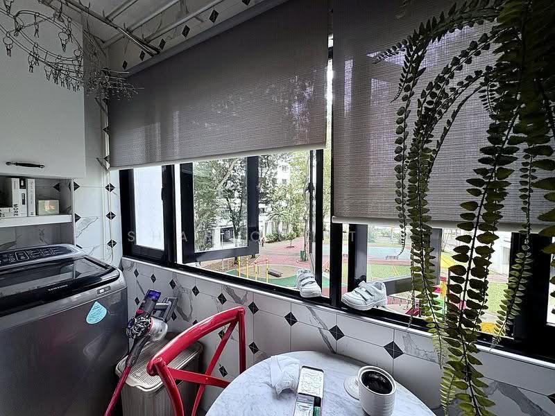 636 Woodlands Ring Road, 636 Woodlands Ring Road, Admiralty / Woodlands, 4 Bedrooms, 1,528 sqft, HDB Flat For Sale, by Sharique Tan, 500273480 - Balcony - PropertyGuru.com.sg