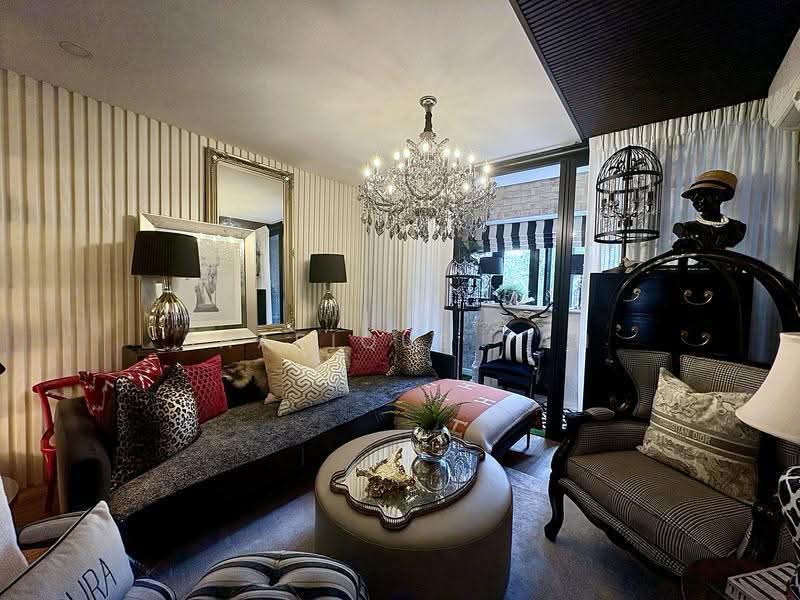 636 Woodlands Ring Road, 636 Woodlands Ring Road, Admiralty / Woodlands, 4 Bedrooms, 1,528 sqft, HDB Flat For Sale, by Sharique Tan, 500273480 - Living Room - PropertyGuru.com.sg