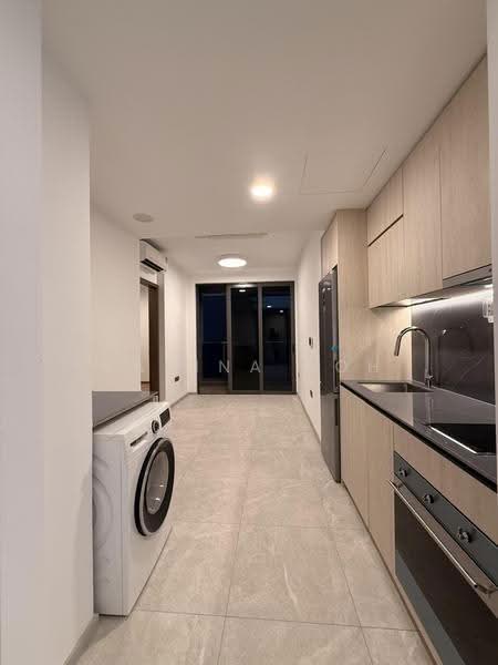 Orchard Sophia, 130 Sophia Road, Orchard / River Valley, 2 Bedrooms, 710 sqft, Condominium For Rent, by Karina Soh, 500273487 - Living with Kitchenette - PropertyGuru.com.sg