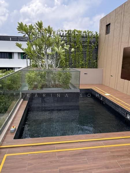 Orchard Sophia, 130 Sophia Road, Orchard / River Valley, 2 Bedrooms, 710 sqft, Condominium For Rent, by Karina Soh, 500273487 - Outdoors Rooftop - PropertyGuru.com.sg