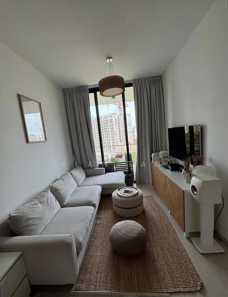 The Crest, 101 Prince Charles Crescent, Alexandra / Commonwealth, 2 Bedrooms, 797 sqft, Condominium For Rent, by Alan Tan, 500273491 - Living Room - PropertyGuru.com.sg