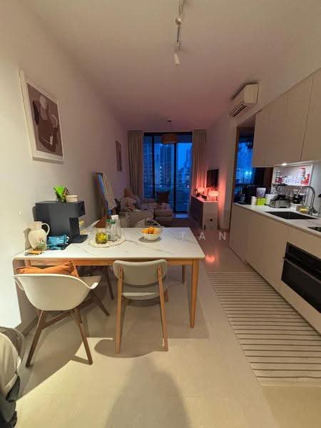 The Crest, 101 Prince Charles Crescent, Alexandra / Commonwealth, 2 Bedrooms, 797 sqft, Condominium For Rent, by Alan Tan, 500273491 - Living Room - PropertyGuru.com.sg