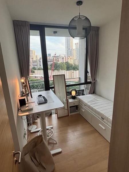 The Crest, 101 Prince Charles Crescent, Alexandra / Commonwealth, 2 Bedrooms, 797 sqft, Condominium For Rent, by Alan Tan, 500273491 - Bedroom - PropertyGuru.com.sg