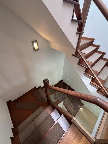 Chelsea Village, Jambol Place, Buona Vista / West Coast / Clementi New Town, 7 Bedrooms, 5,500 sqft, Corner Terrace For Rent, by Victoria C, 500273492 - Staircase - PropertyGuru.com.sg