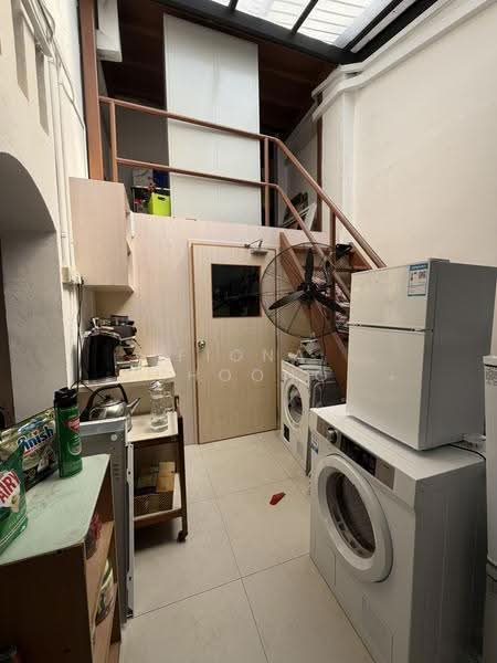 Shophouse, Geylang Road, Eunos / Geylang / Paya Lebar, 1,327 sqft, Shop / Shophouse For Rent, by Fiona Choong, 500273494 - Interior - CommercialGuru.com.sg