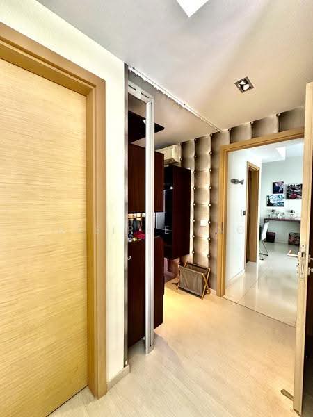 Livia, 73 Pasir Ris Grove, Pasir Ris / Tampines, 2 Bedrooms, 915 sqft, Condominium For Sale, by Desiree Ang, 500273495 - MBR foyer - PropertyGuru.com.sg