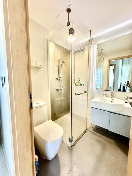 Livia, 73 Pasir Ris Grove, Pasir Ris / Tampines, 2 Bedrooms, 915 sqft, Condominium For Sale, by Desiree Ang, 500273495 - Guest bathroom - PropertyGuru.com.sg