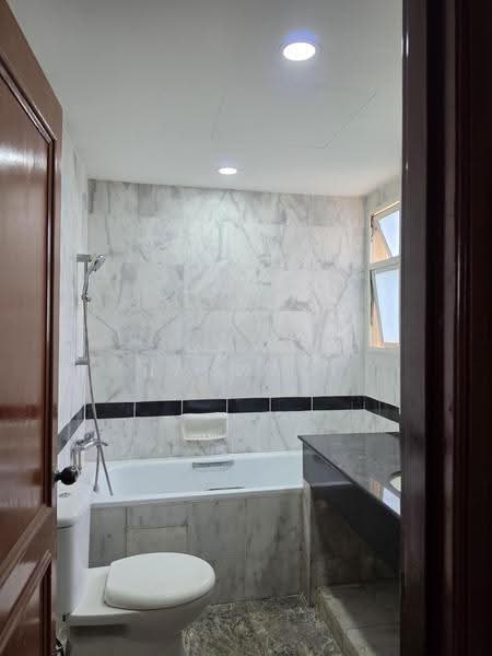 The Tropica, 51 Tampines Avenue 1, Pasir Ris / Tampines, 3 Bedrooms, 1,238 sqft, Condominium For Sale, by Shobha Narwani, 500273498 - Bathroom - PropertyGuru.com.sg