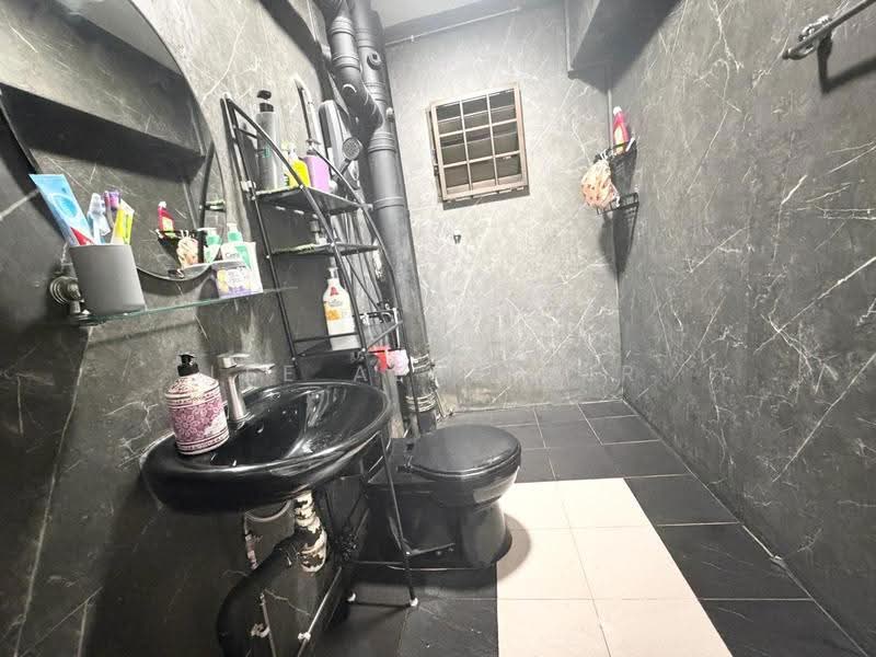 469 Choa Chu Kang Avenue 3, 469 Choa Chu Kang Avenue 3, Dairy Farm / Bukit Panjang / Choa Chu Kang, 3 Bedrooms, 1,291 sqft, HDB Flat For Sale, by Lee Alastair, 500273517 - PropertyGuru.com.sg