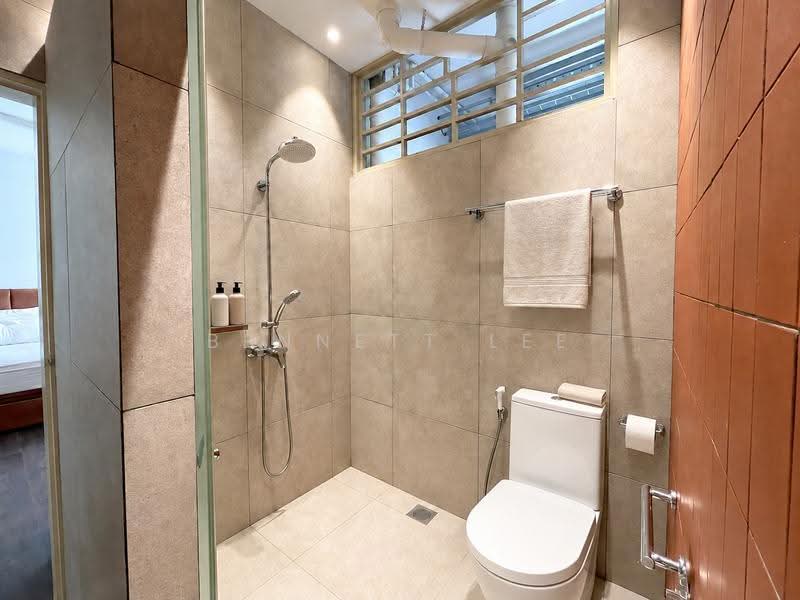 33 Lim Liak Street, 33 Lim Liak Street, Alexandra / Commonwealth, 2 Bedrooms, 807 sqft, HDB Flat For Sale, by Bennett Lee, 500273518 - Bathroom - PropertyGuru.com.sg