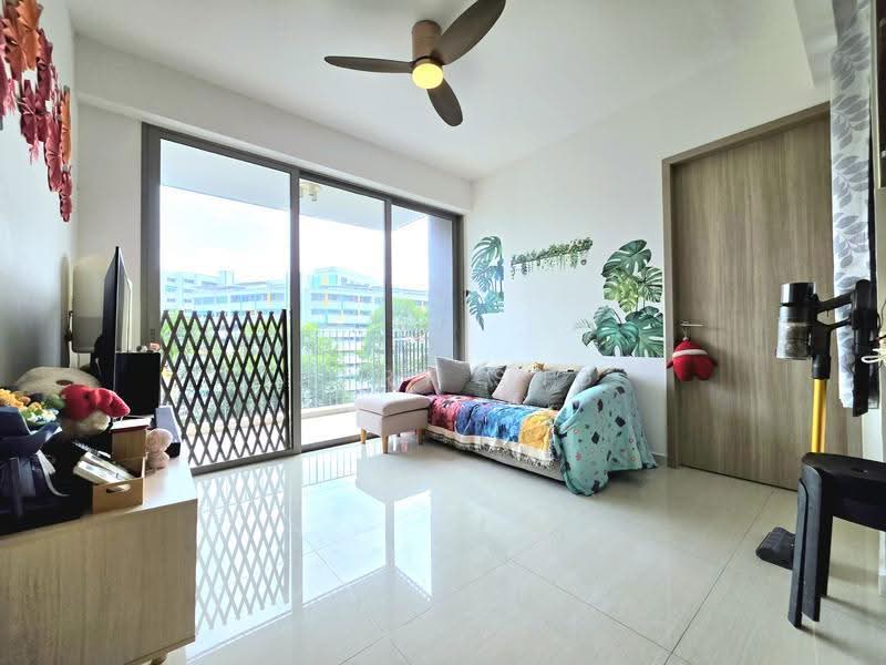 Sol Acres, 4 Choa Chu Kang Grove, Dairy Farm / Bukit Panjang / Choa Chu Kang, 2 Bedrooms, 570 sqft, Condominium For Sale, by Larry Sng, 500273535 - Living Room - PropertyGuru.com.sg