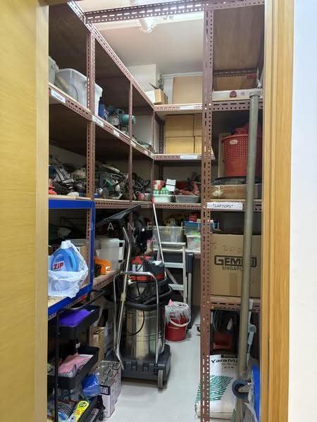 Midview City, 18 Sin Ming Lane, Ang Mo Kio / Bishan / Thomson, 1,496 sqft, Light Industrial (B1) For Rent, by Jane Liu Yan, 500273541 - Storage room - CommercialGuru.com.sg