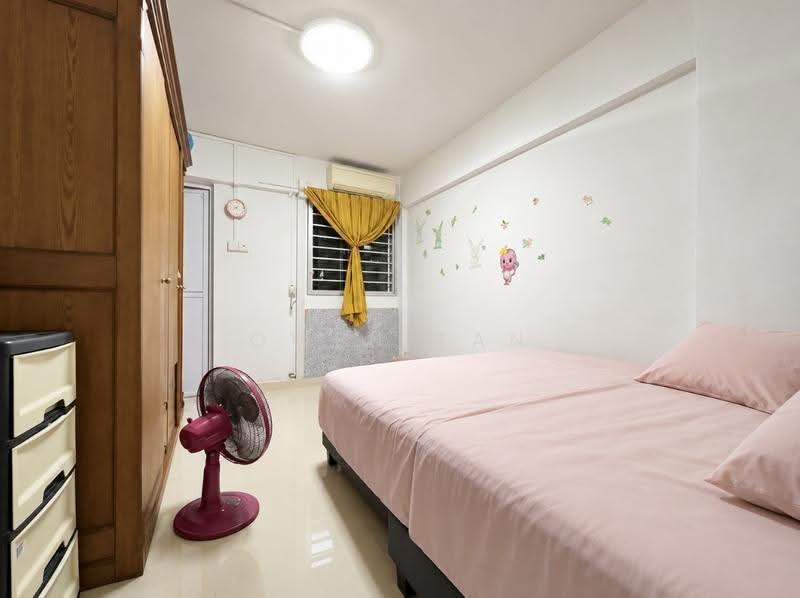 521 Bedok North Avenue 1, 521 Bedok North Avenue 1, Bedok / Upper East Coast, 2 Bedrooms, 721 sqft, HDB Flat For Rent, by Owen Tan, 500273554 - Bedroom - PropertyGuru.com.sg