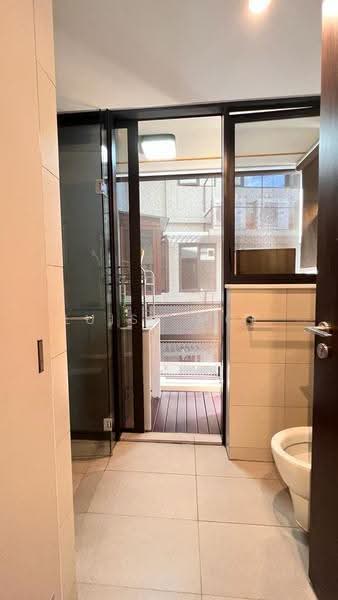 D'Nest, 131 Pasir Ris Grove, Pasir Ris / Tampines, 2 Bedrooms, 752 sqft, Condominium For Rent, by Luisa Mok, 500273555 - Bathroom - PropertyGuru.com.sg