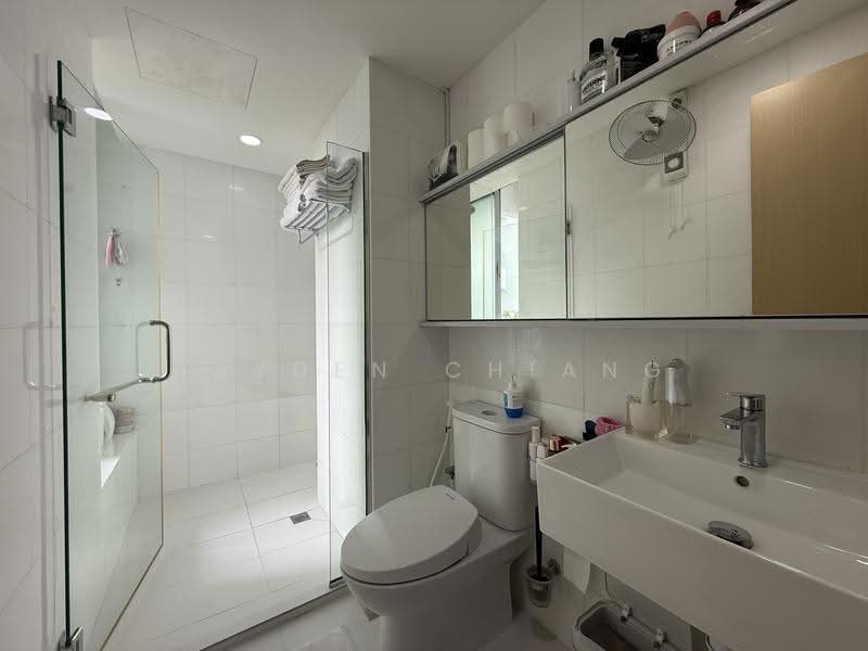 Kerrisdale, 32 Sturdee Road, Farrer Park / Serangoon Rd, 3 Bedrooms, 1,270 sqft, Condominium For Sale, by Jayden Chiang, 500273597 - Bathroom - PropertyGuru.com.sg