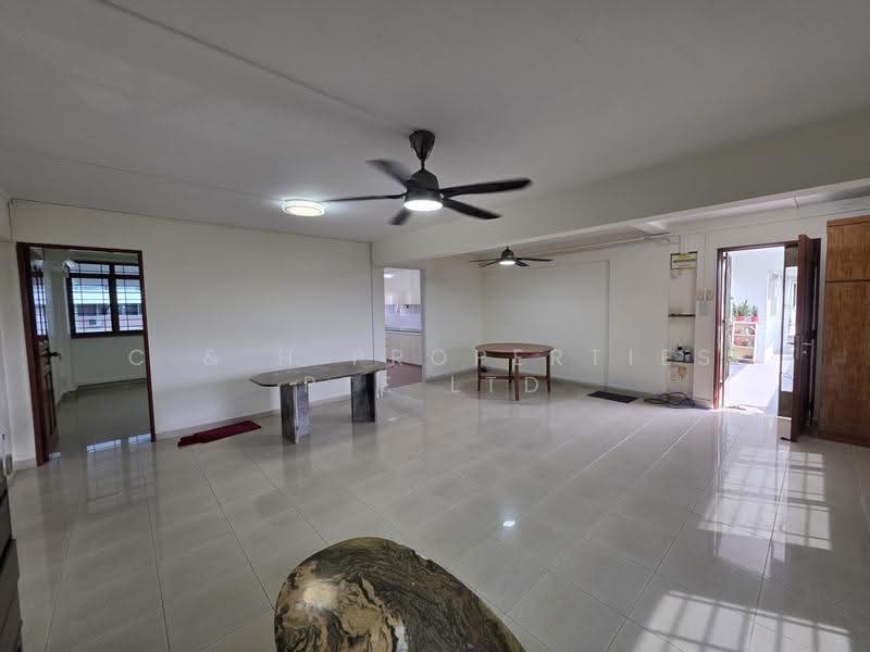 126 Simei Street 1, 126 Simei Street 1, Pasir Ris / Tampines, 3 Bedrooms, 1,313 sqft, HDB Flat For Sale, by REBECCA, 500273603 - Living Room - PropertyGuru.com.sg