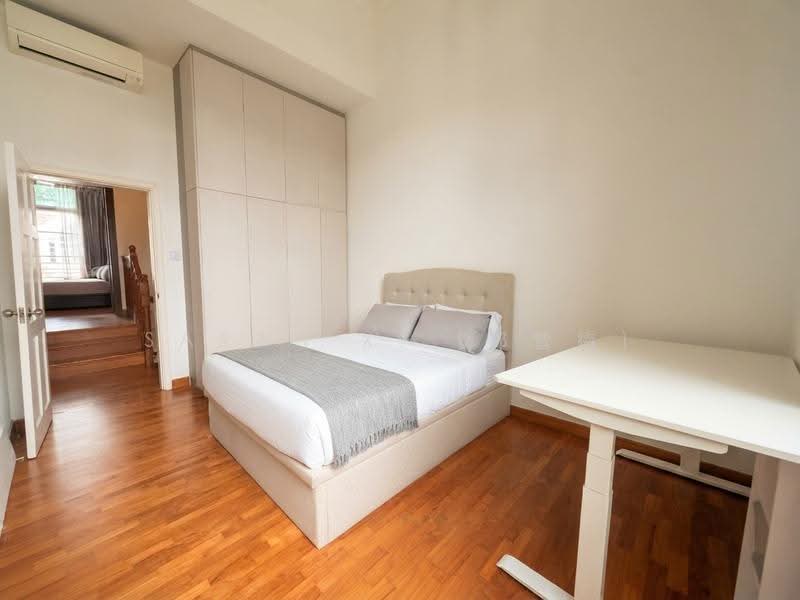 Serene Semi-Detached @ Burgundy Crescent, Burgundy Crescent / Burgundy Hill, Dairy Farm / Bukit Panjang / Choa Chu Kang, 5 Bedrooms, 3,250 sqft, Semi-Detached House For Sale, by Sarah X. (郑雪梅), 500273625 - Bedroom - PropertyGuru.com.sg