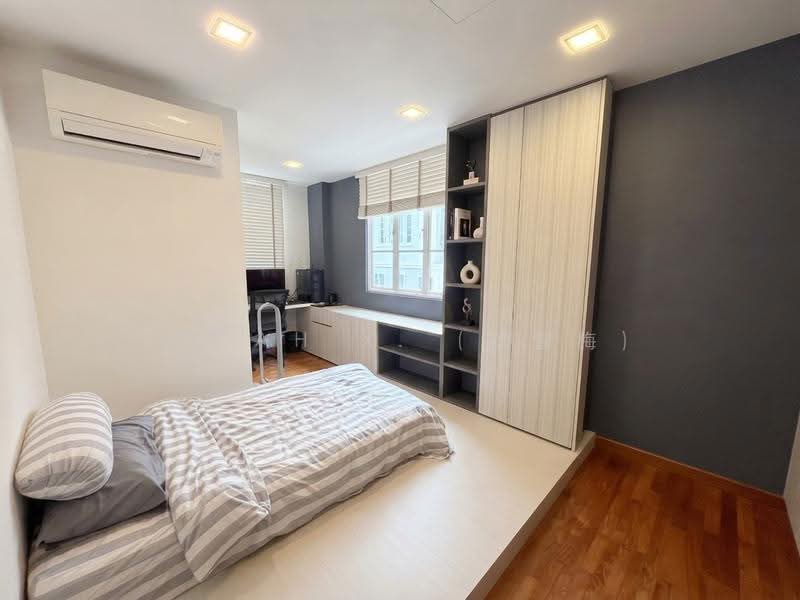 Serene Semi-Detached @ Burgundy Crescent, Burgundy Crescent / Burgundy Hill, Dairy Farm / Bukit Panjang / Choa Chu Kang, 5 Bedrooms, 3,250 sqft, Semi-Detached House For Sale, by Sarah X. (郑雪梅), 500273625 - Bedroom - PropertyGuru.com.sg