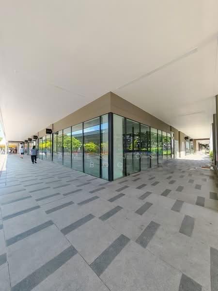 Best Investment | Bedok Central fnb shop | Move in today, 158, Bedok / Upper East Coast, 678 sqft, Shop / Shophouse For Sale, by James Jose Boo, 500273628 - CommercialGuru.com.sg
