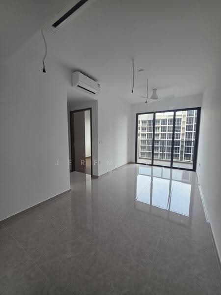 Hillock Green, 28 Lentor Central, Mandai / Upper Thomson, 2 Bedrooms, 786 sqft, Condominium For Rent, by Jeremy Li, 500273639 - Living Room - PropertyGuru.com.sg