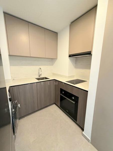 Hillock Green, 28 Lentor Central, Mandai / Upper Thomson, 2 Bedrooms, 786 sqft, Condominium For Rent, by Jeremy Li, 500273639 - Kitchen - PropertyGuru.com.sg
