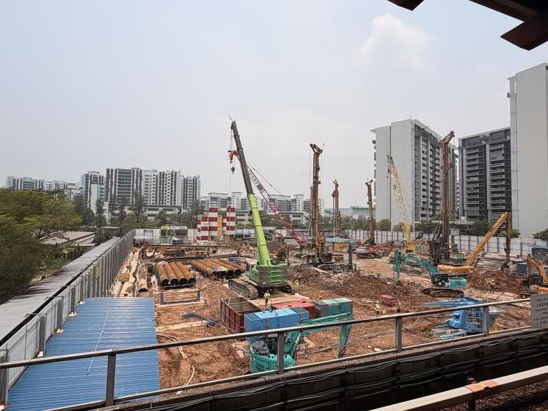 Lucerne Grand, Lakeside Drive, Boon Lay / Jurong / Tuas, 3 Bedrooms, 1,001 sqft, Condominium For Sale, by Gates Lee, 500273644 - PropertyGuru.com.sg