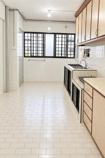 151 Yishun Street 11, 151 Yishun Street 11, Sembawang / Yishun, 2 Bedrooms, 720 sqft, HDB Flat For Sale, by Joei Lim 林芯彤, 500273648 - Kitchen - PropertyGuru.com.sg